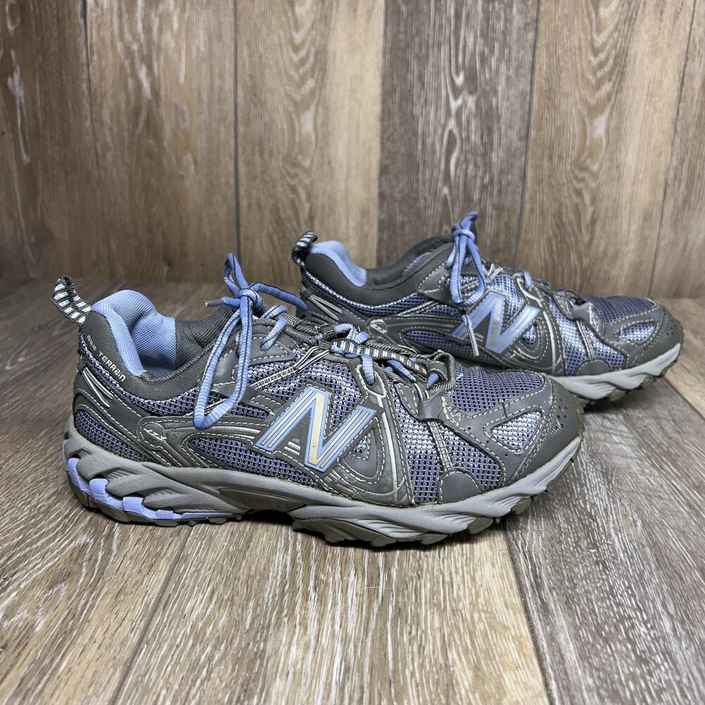 New Balance 573 Women’s US Size 7.5 Blue Gray Sneaker Shoes All Terrain WT573G8